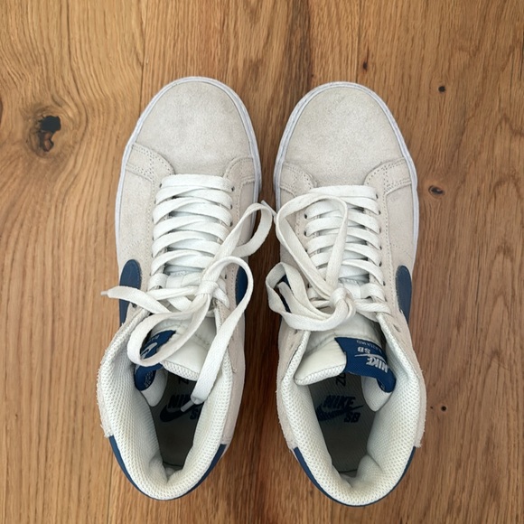 EUC Nike Blazer Mid size 6 Men’s/7.5 Women’s - Picture 2 of 4